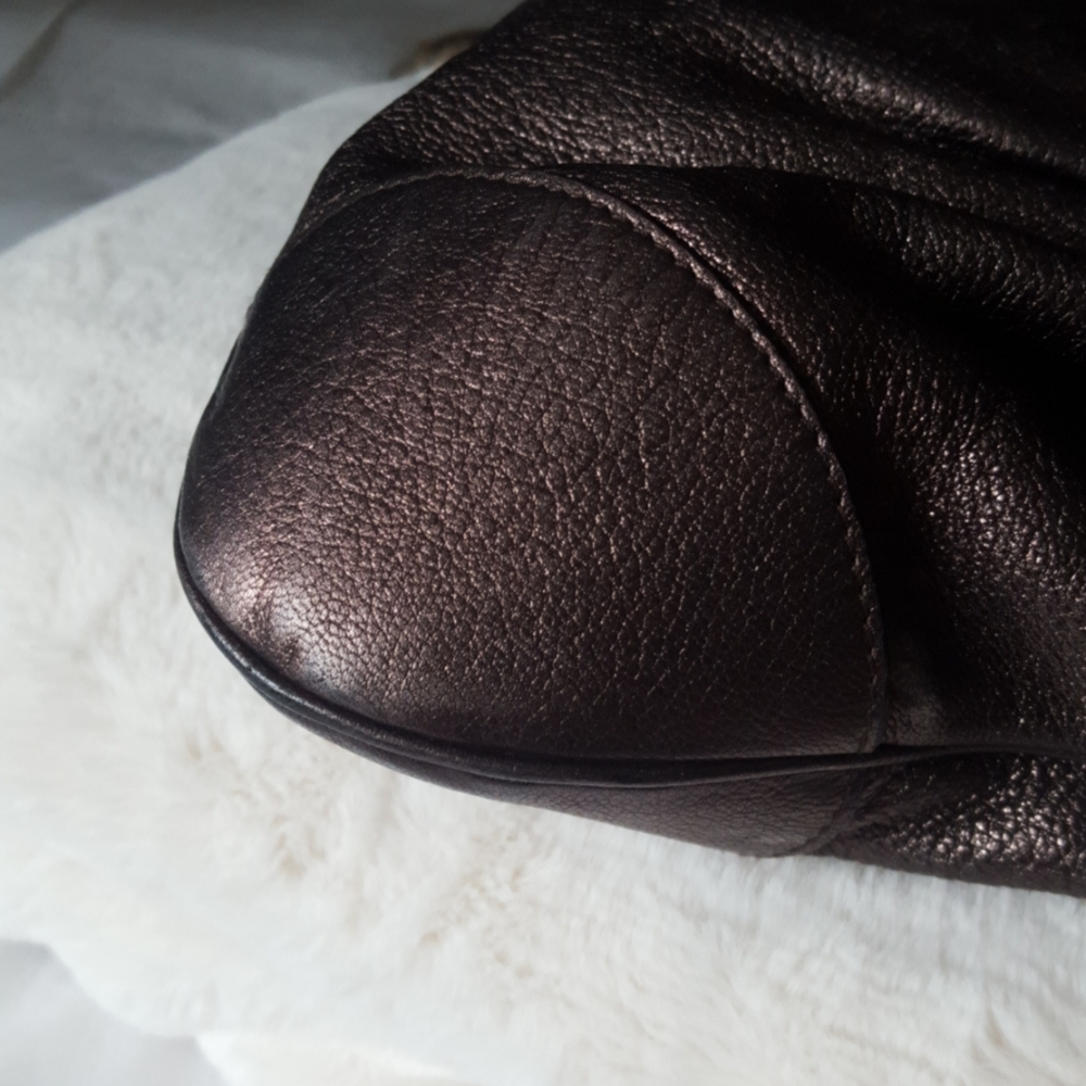 Salvatore Ferragamo metallic satchel handbag - Picture 3 of 8